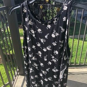 Black & White Floral Tank LUXE
